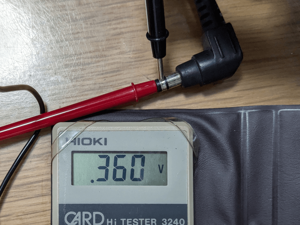 ACアダプタの電圧